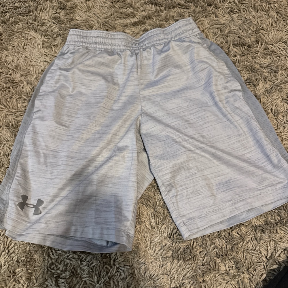 Under Armour Men's Athletic Shorts in Light Gray